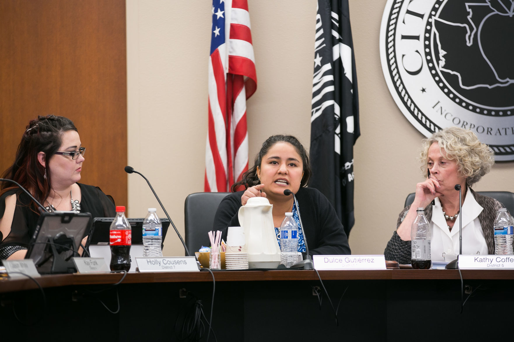 Strong-mayor form of government discussion